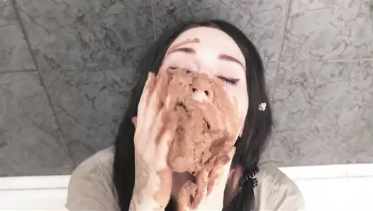 Mega Big Shit And Scat Play By Top Babe Betty