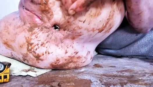 dirtygardengirl / mp4 Giantess Destroys Town