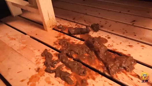 EE-650 04 Sauna hidden shooting: naked and sweaty girls with farts and explosive diarrhea
