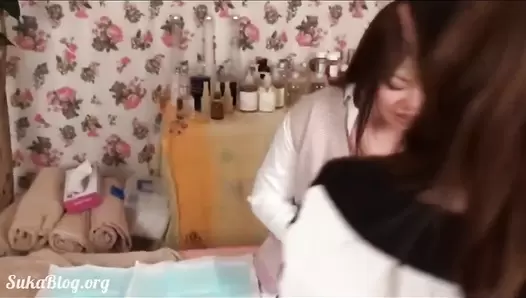 GCD-169 02 Female specialist in scatology beauty salon helping women with constipation. VOL.6