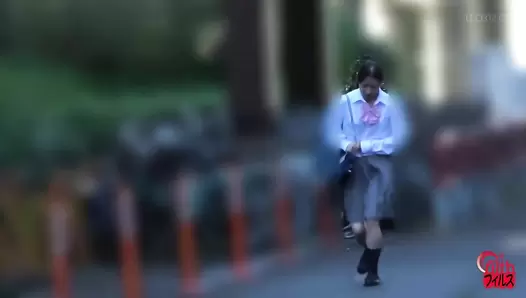 FF-589 02 Abdominal pain! Female students dash to the toilet and feces leaking inside panties