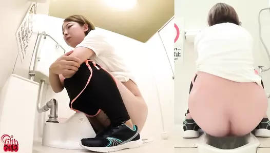 FF-521 05 Beautiful romance of girls-joggers pooping in public toilets. VOL. 2