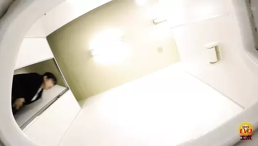 EE-465 01 Toilet voyeur: anal opening diarrhea stool shows all things in the intestines