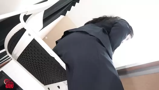 FF-483 05 Shameful public farts and toilet escape poops