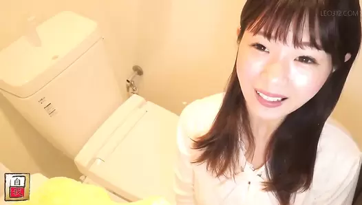 JG-502 05 Closely captured several days of poops. Filmed by Kasumi herself