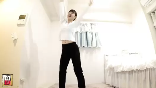 JG-502 05 Closely captured several days of poops. Filmed by Kasumi herself