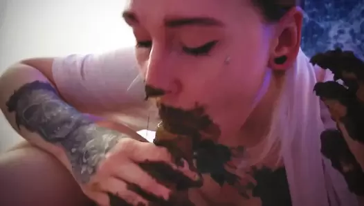 DirtyBetty - Private Scat Home Tape 1