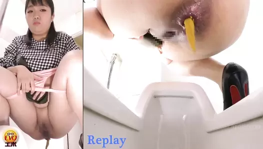 EE-367 05 Public toilet voyeur: women continue pooping while the door is opened up!