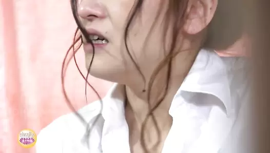 SL-299 03 Unacceptable poop accident happened with model during nude drawing session