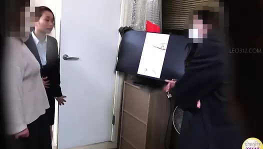 SL-511 05 Toilet disclosure scenes: bullying of rookie office ladies after they poop on western style toilet. VOL. 2