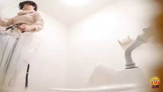 EE-556 03 Hidden camera: Japanese gals straddling a japanese style toilet and having diarrhea
