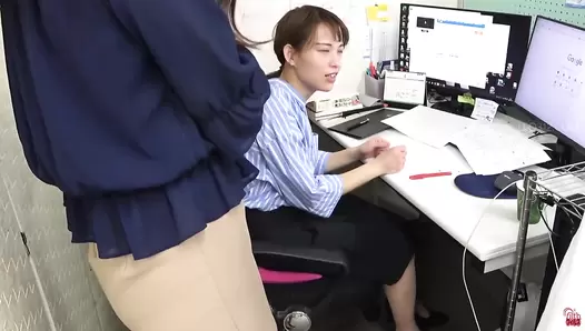 FF-555 03 Nervous women leak a large amount of explosive feces in front of other people’s eyes.