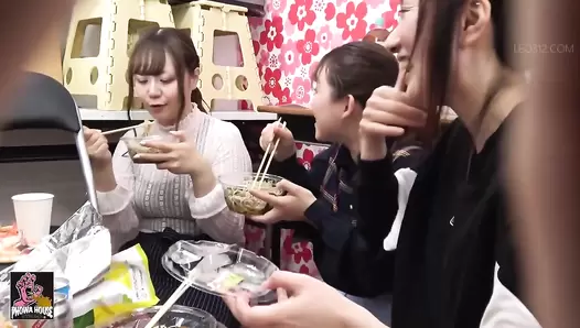 PGFD-082 03 Group of female college students in lewd and drunken vomit