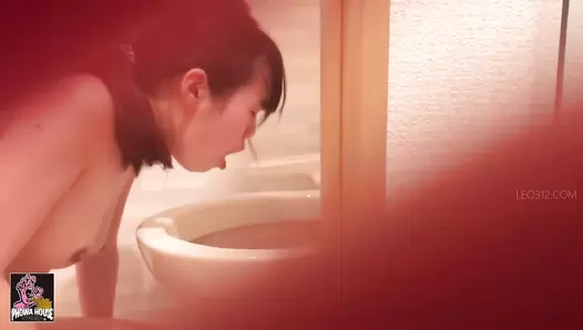 PGFD-082 02 Group of female college students in lewd and drunken vomit