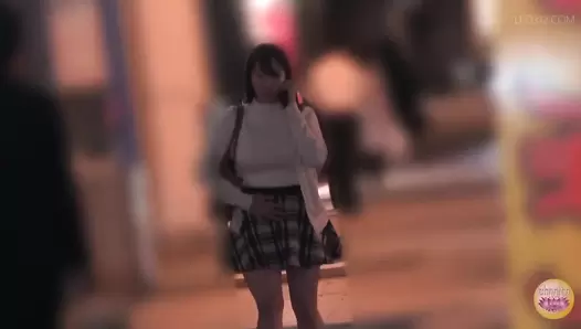 SL-526 06 Girls taking a shit at girlfriend’s house toilet. Awkward flatus and chattering during defecation. VOL. 6