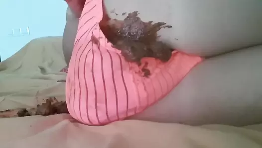 Thefartbabes - Cutie Enormous Poop