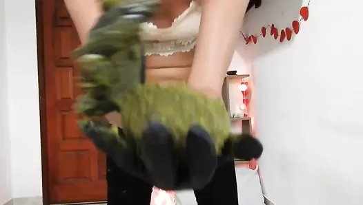 MissAnja - Giant Green Peas Poo In My Black Leggings
