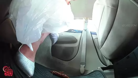 FF-550 05 Heavy traffic trouble! Secret poop on the back seat of the car!