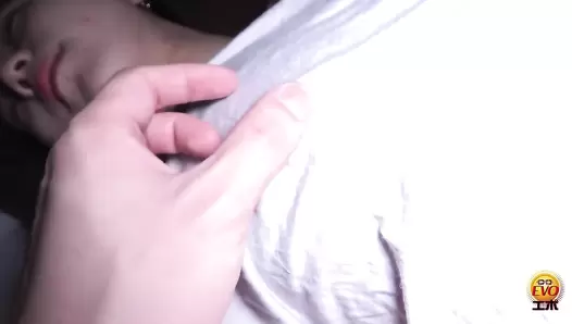 EE-583 07 Hidden footage by malicious older brother: enema for the sleeping sister