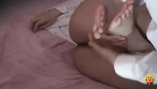 EE-583 04 Hidden footage by malicious older brother: enema for the sleeping sister