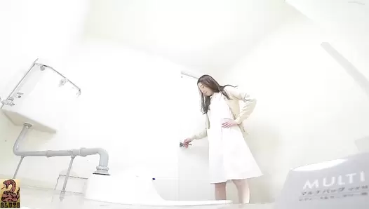 SR068 03 Multi view, split screen toilet voyeur: super big stols and farts of women in uniform. VOL. 2