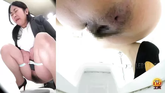 EE-288 [#2] Beautiful farting and pooping agony captured on hidden camera. Girls filled with gas aggressively releasing their flatulence feces