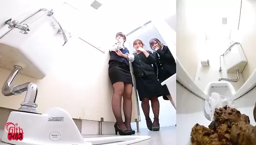 FF-548 01 Office ladies toilet that cannot be flushed. Severe odor of defecation and depressing situation