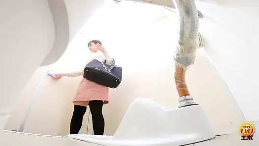 EE-579 02 Hidden camera caught obscene sounds in the toilet: girls spreading their asses to release farts with residual feces
