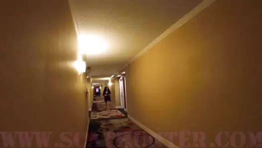 scathunter.com/2 Hotties 1 Potty (Big Booty Scat)