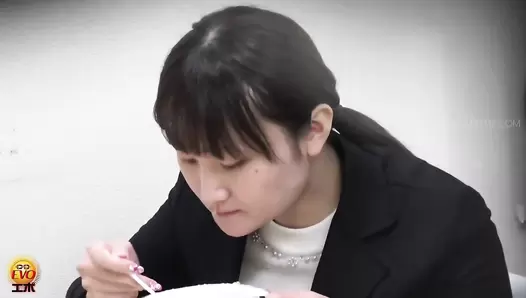 EE-576 03 Hidden video footage: group of girls who ate too much rushing to the toilet. Miserable diarrhea party!