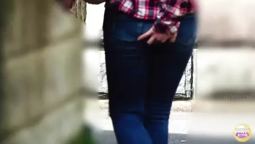 SL-451 02 Holding poop gives women pleasure. Pantypooping blunder voyeur