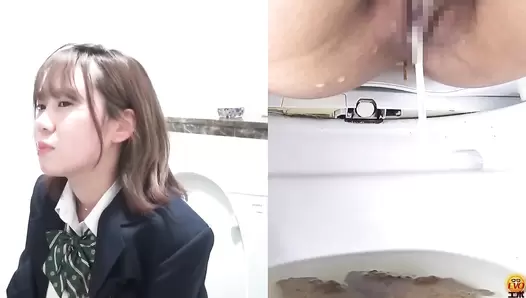 EE-571 02 Secret toilet shoots of shy school girl farting and pooping