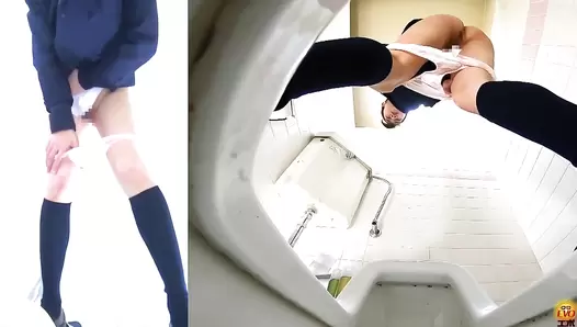 EE-571 02 Secret toilet shoots of shy school girl farting and pooping