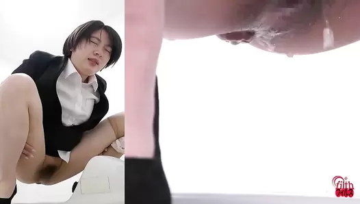 FF-541 04 New female employees leaking imminent and shameful farts before defecation