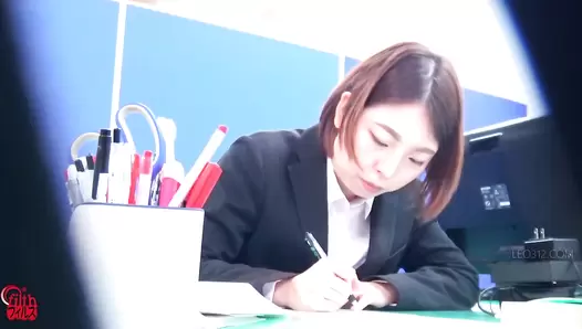 FF-541 03 New female employees leaking imminent and shameful farts before defecation