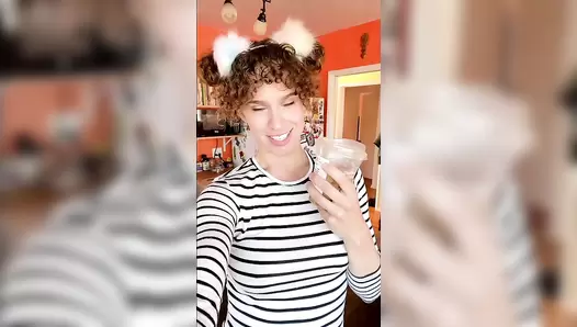 VibeWithMolly - Role play poop in bathroom