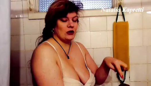 Natalia Kapretti - Shit bath, taking care of my body