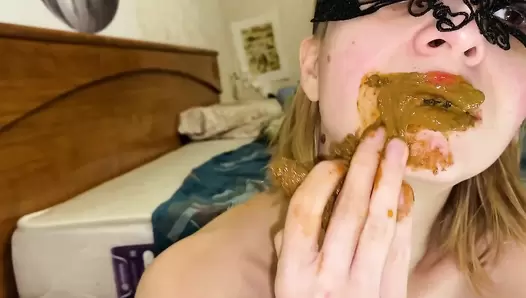 p00girl - Made a cast of the jaw from shit, like a dentist