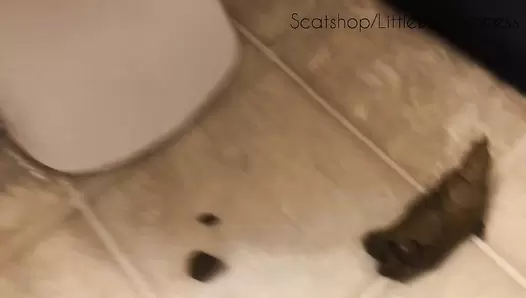 LittleDirtyPrincess - Urgent shit plops on the floor