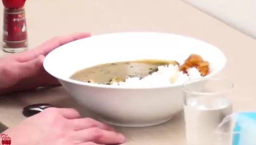 FF-537 03 OL’s pooping agony after eating spicy food