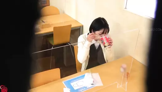 FF-537 02 OL’s pooping agony after eating spicy food