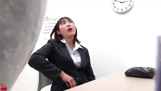 FF-537 02 OL’s pooping agony after eating spicy food