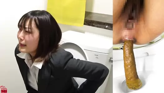 FF-537 02 OL’s pooping agony after eating spicy food
