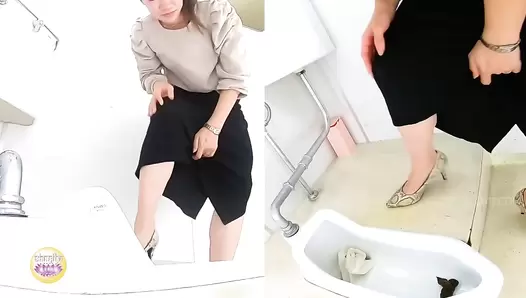 SL-504 06 Girls doing kinky things with their poop, after looking how it comes out of their asses