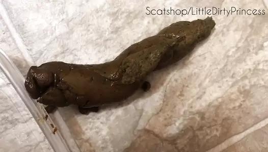 LittleDirtyPrincess - Pushing out logs morning & night!