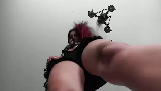 HotDirtyIvone - ONE HOUR OF SHITTING 10 shits
