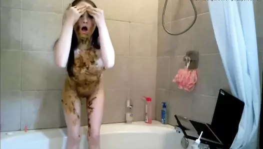 Amateur cute girl scat smearing