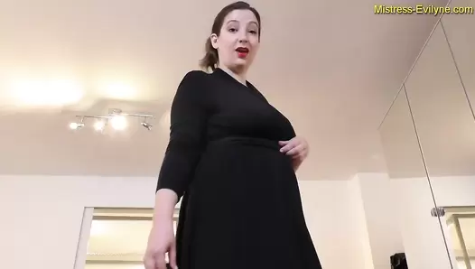 MistressEvilyneEat My Shit