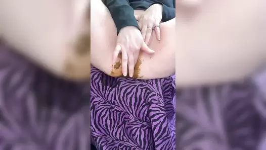 XshayXshayX - Poopy Front Wedgies
