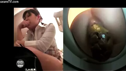A big turd from asian girl ass